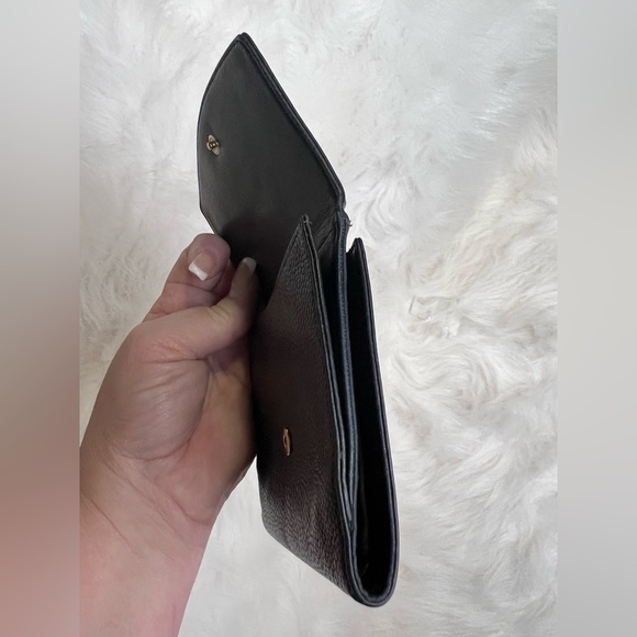 CHANEL Vintage Compact Wallet - Picture 8 of 11